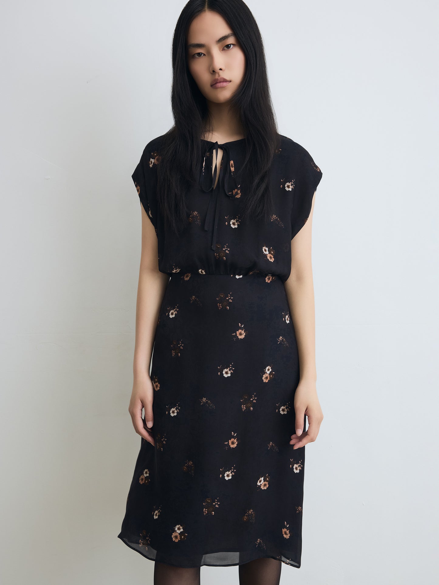 Front Neck Tie Floral Dress