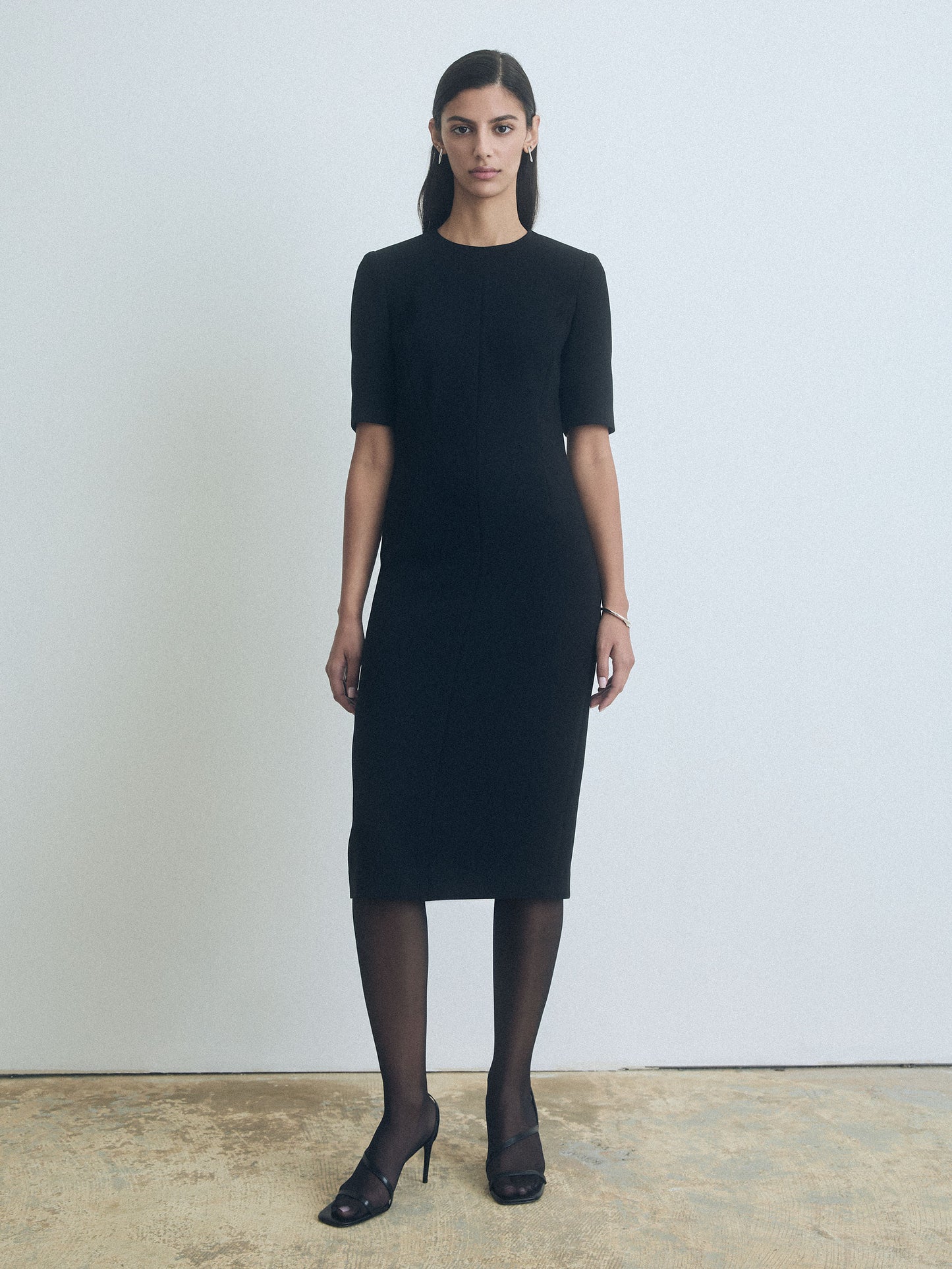 Robe à Manches Mi-longues, Coupe Ajustée