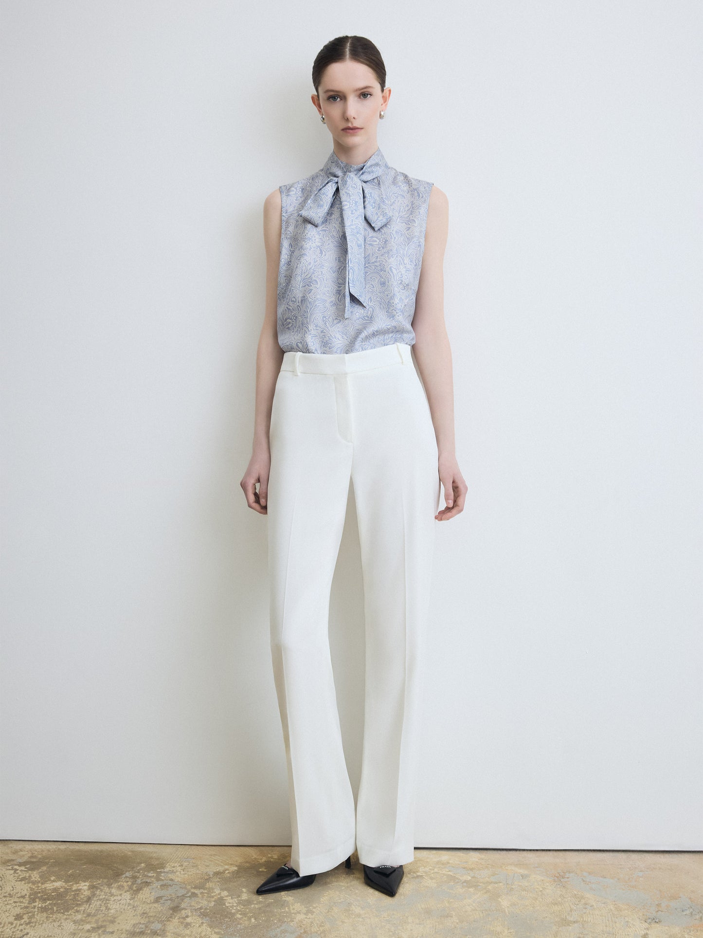 Mock Neck Sleeveless Blouse with Tie