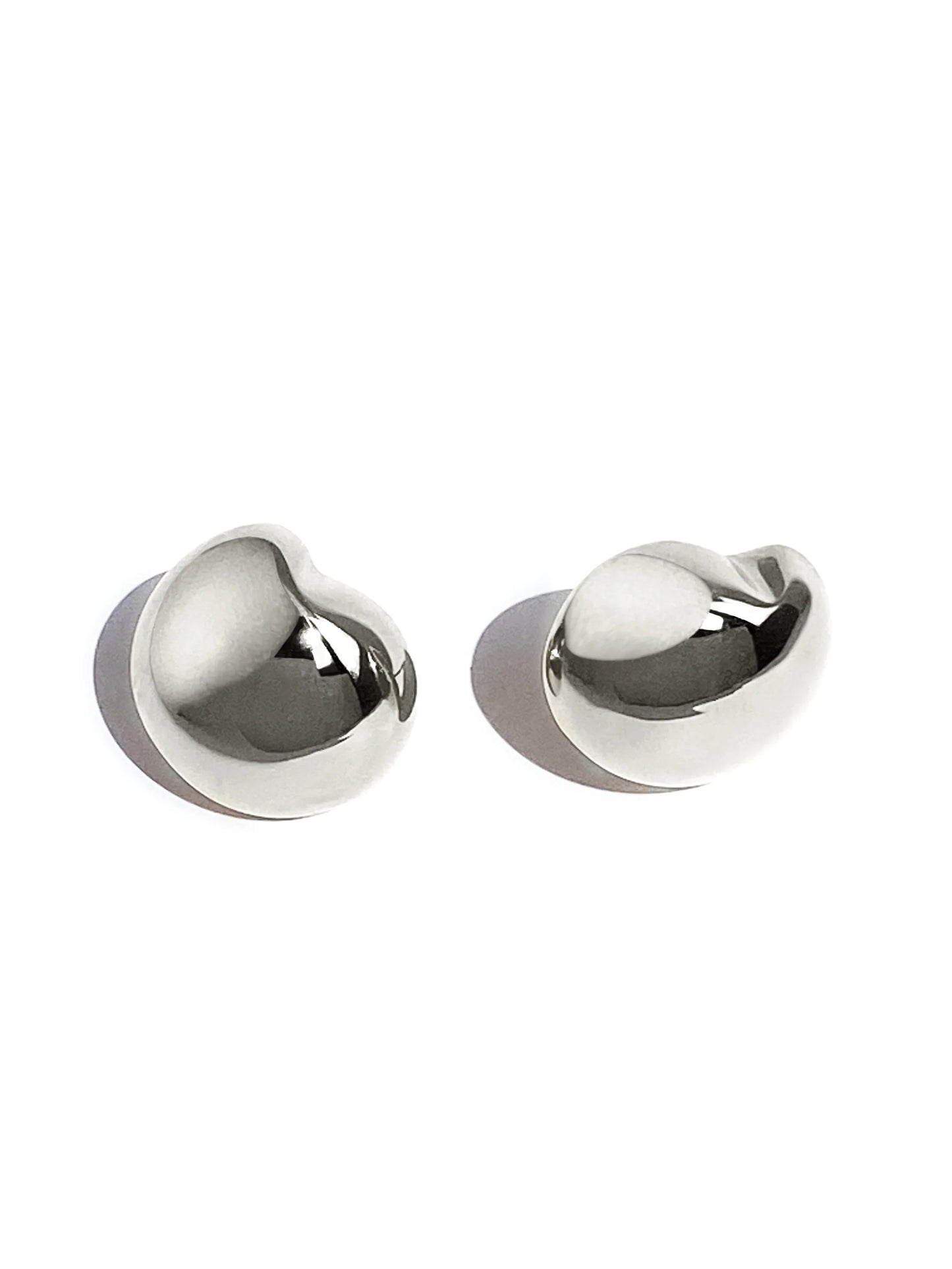 Clous d’oreilles Nicola – Moyen