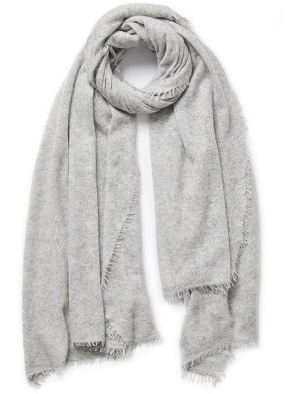 Judith and Charles x JANECARR Luxe scarf, mist, knitted from burgundy pure cashmere, softly brushed for a cosy texture, finished with fringed ends, luxurious and enveloping wrap.
