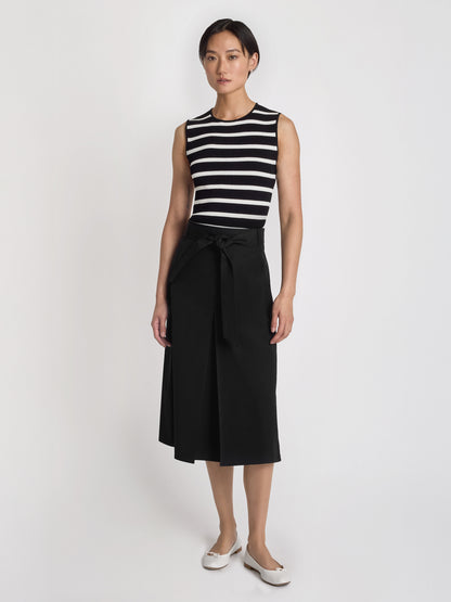 Belted poplin skirt